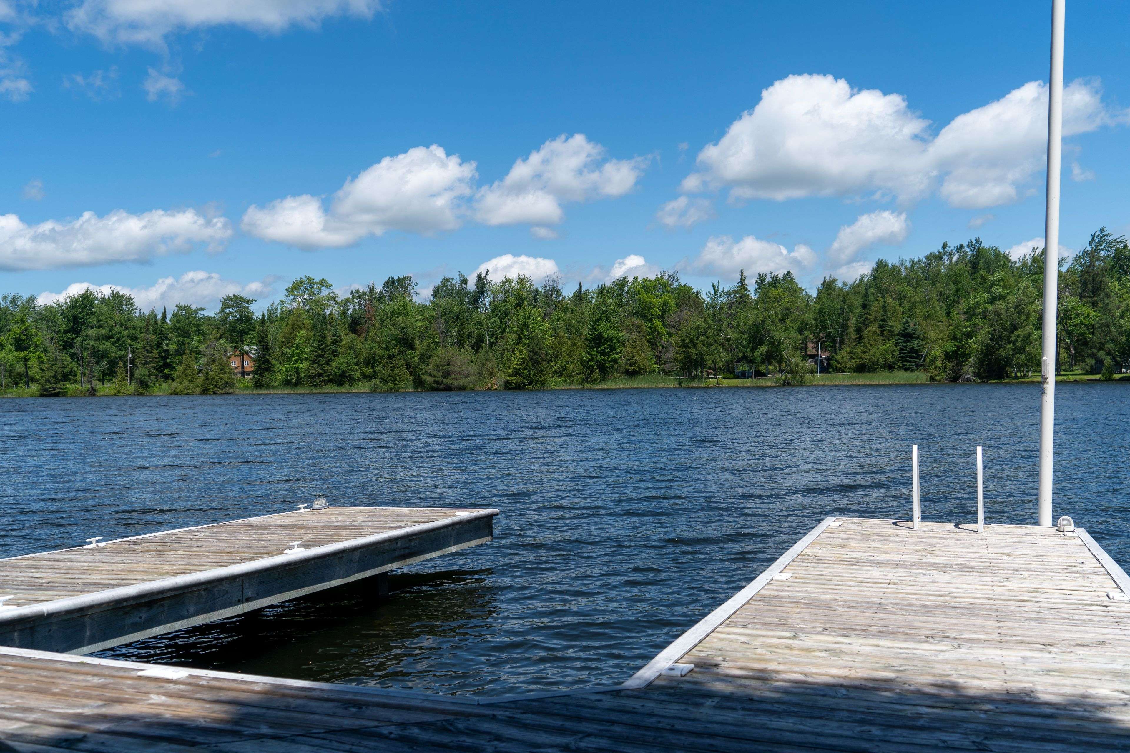 24 Talbot DR, Brock, ON L0K 1A0