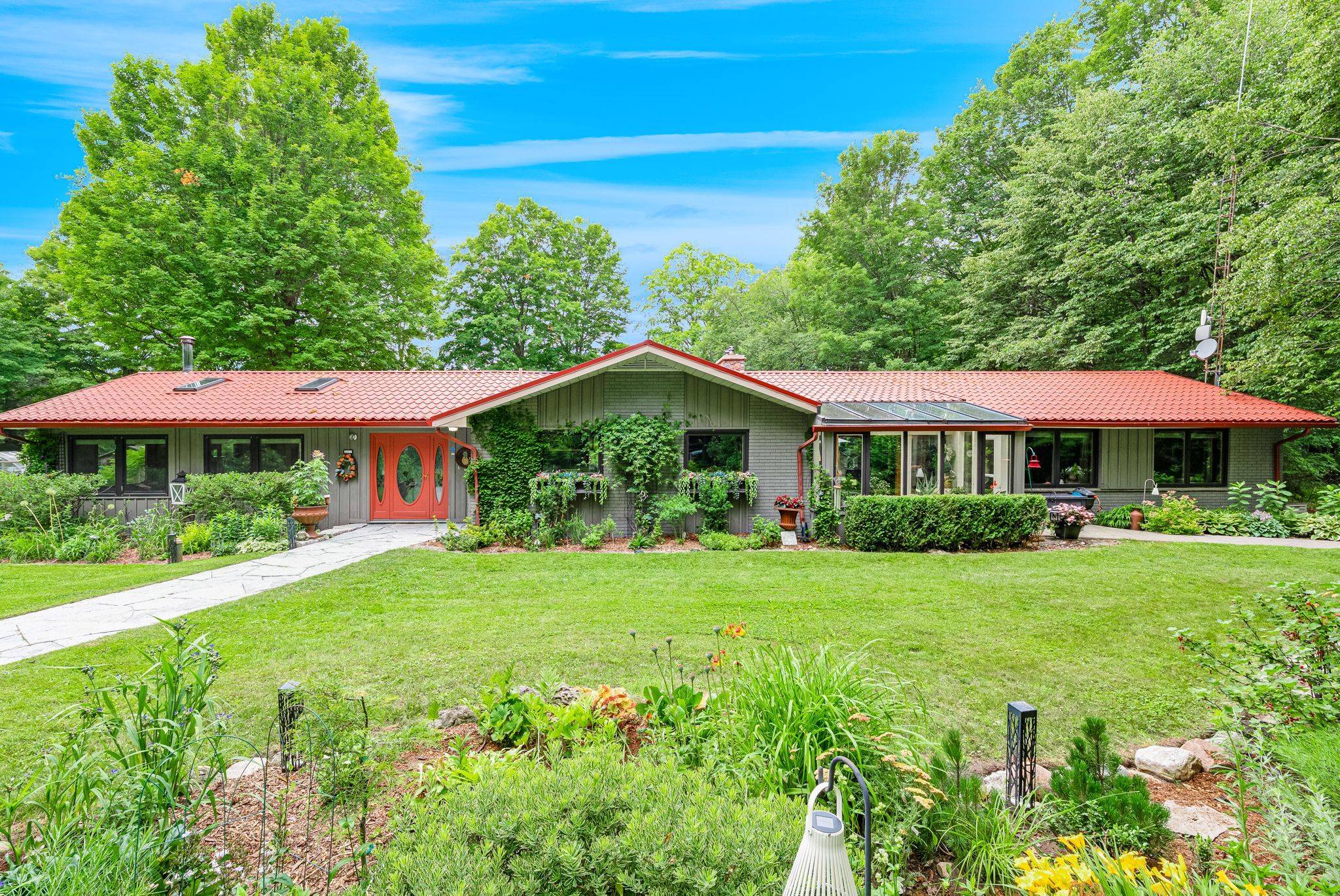 17962 9th Line, East Gwillimbury, ON L0G 1M0