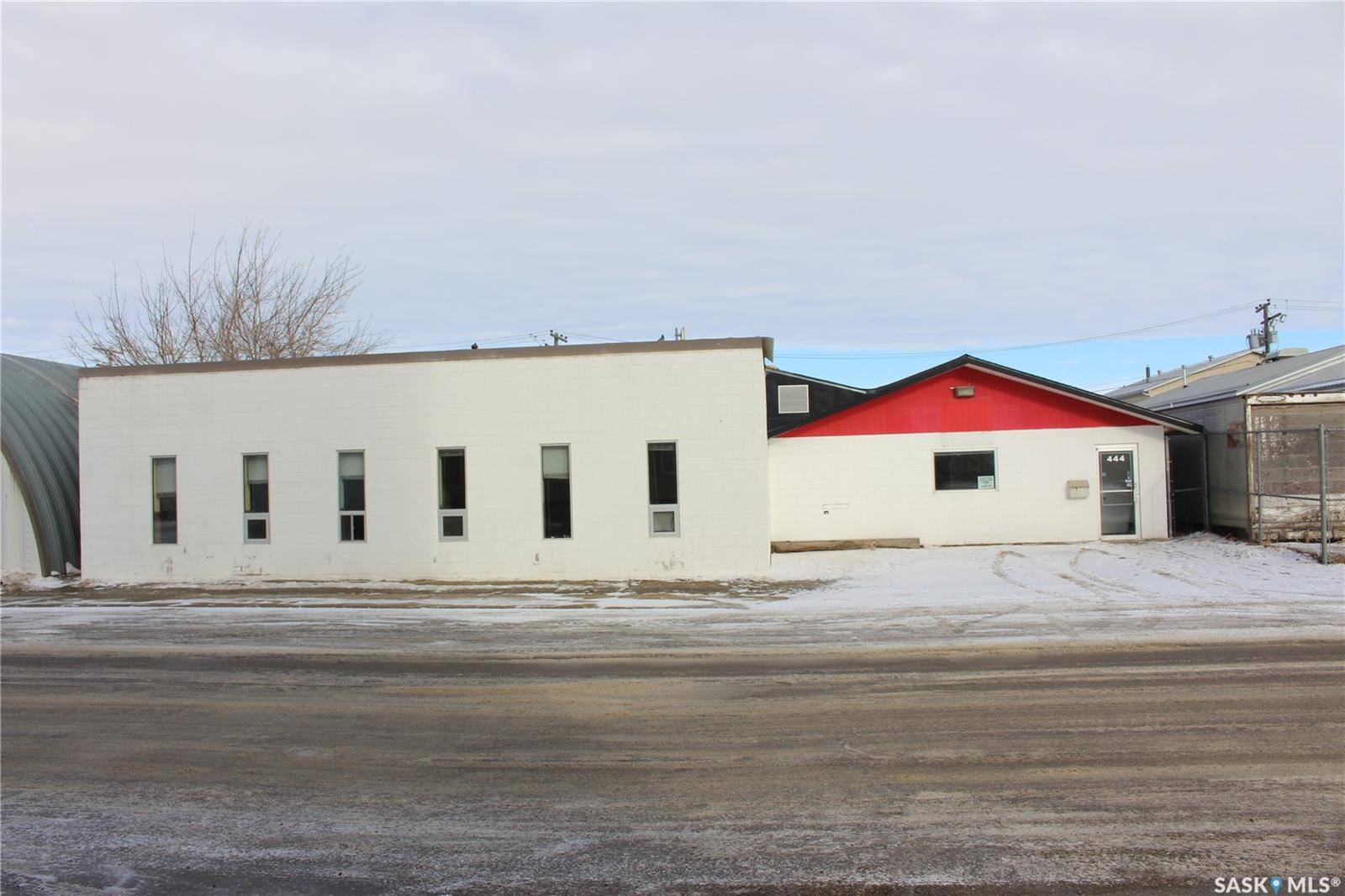 444 RIVER STREET W, Moose Jaw, SK S6H 6J6