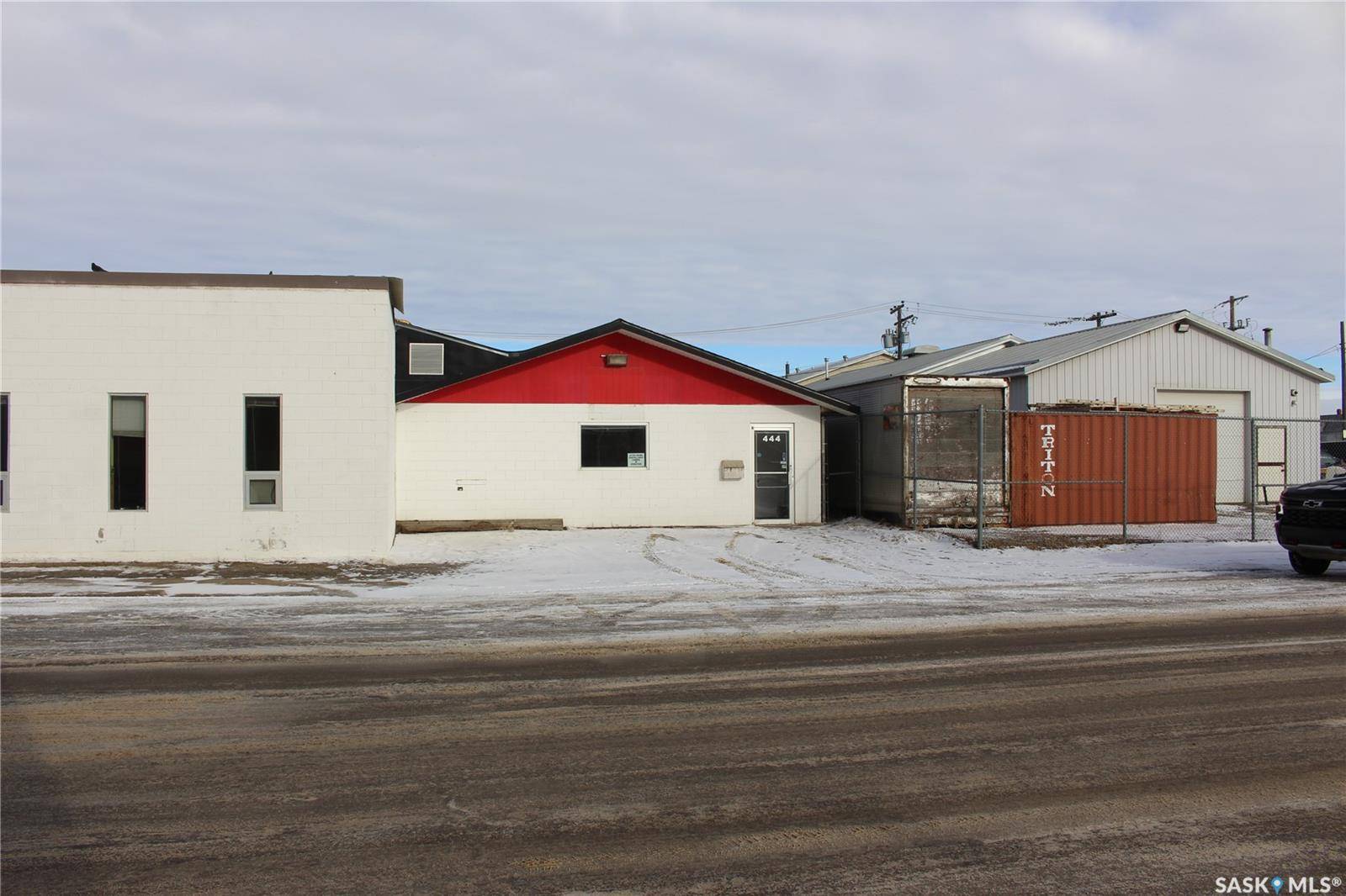 444 RIVER STREET W, Moose Jaw, SK S6H 6J6