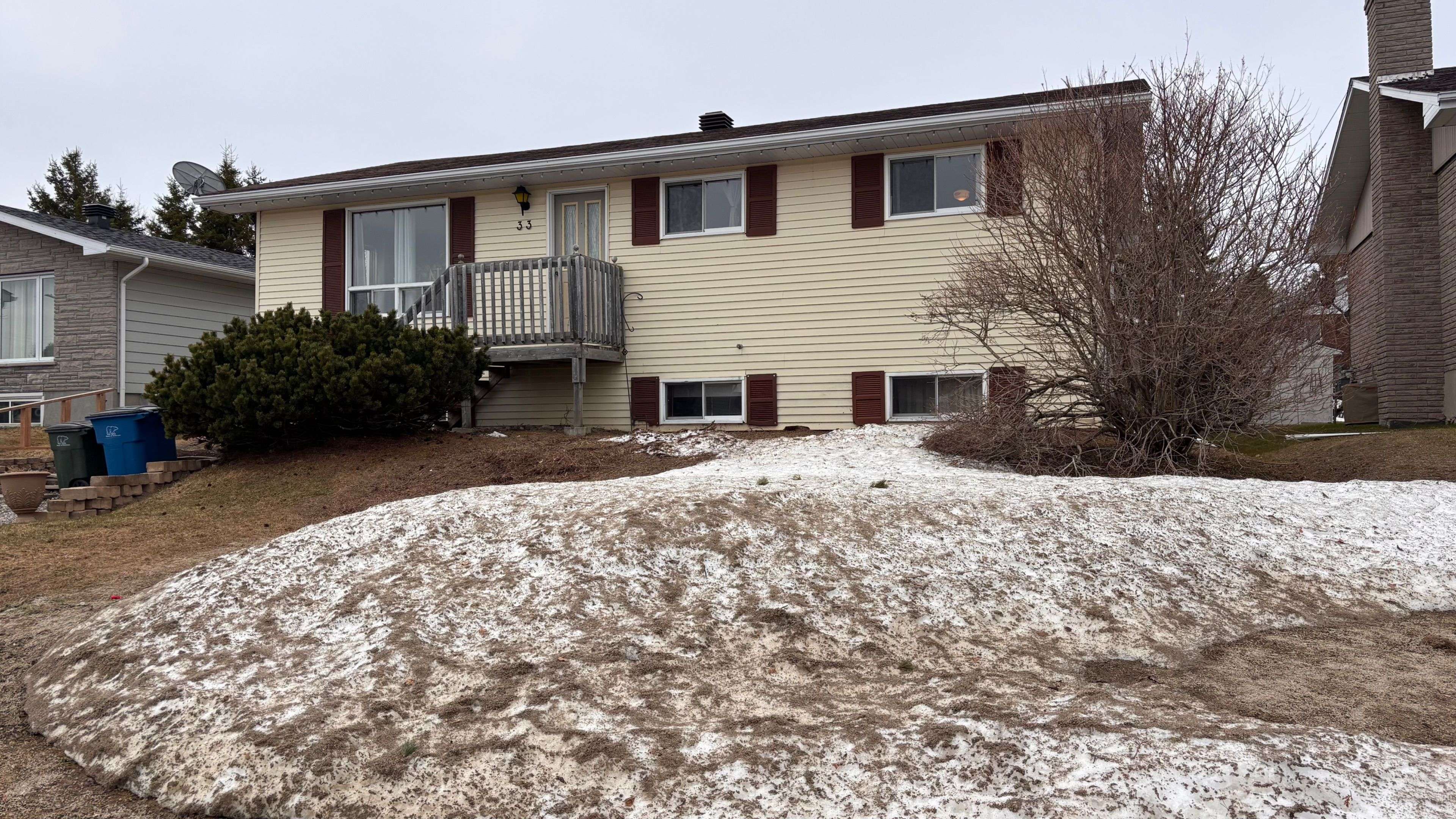 33 Eighteenth AVE, Cochrane, ON P0L 1C0