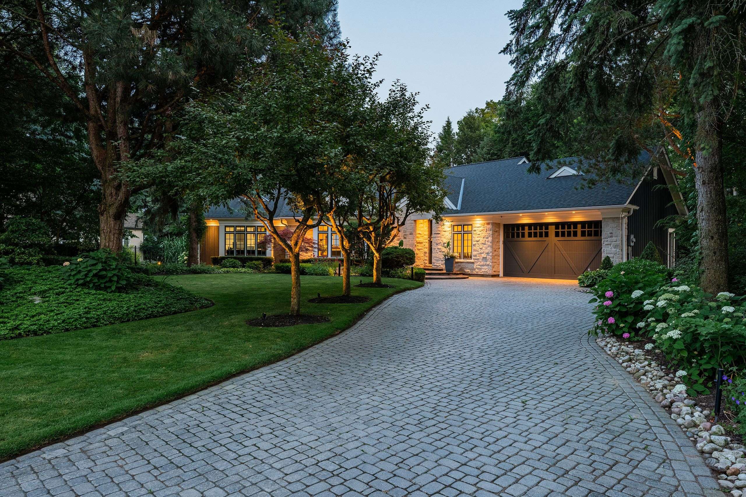 2348 Carrington PL, Oakville, ON L6J 5P4