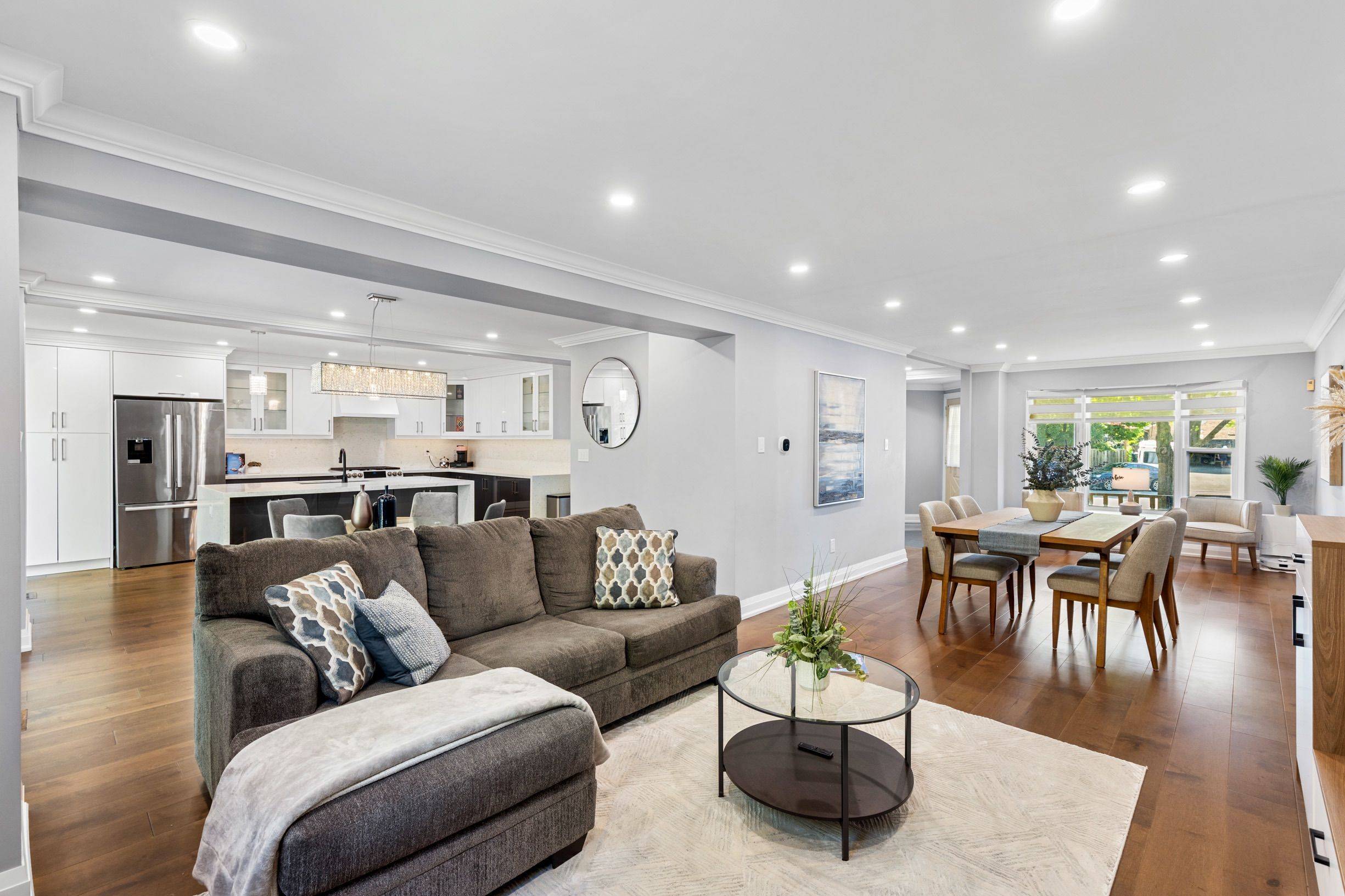 311 Youngstown AVE, Mississauga, ON L4Z 2T6