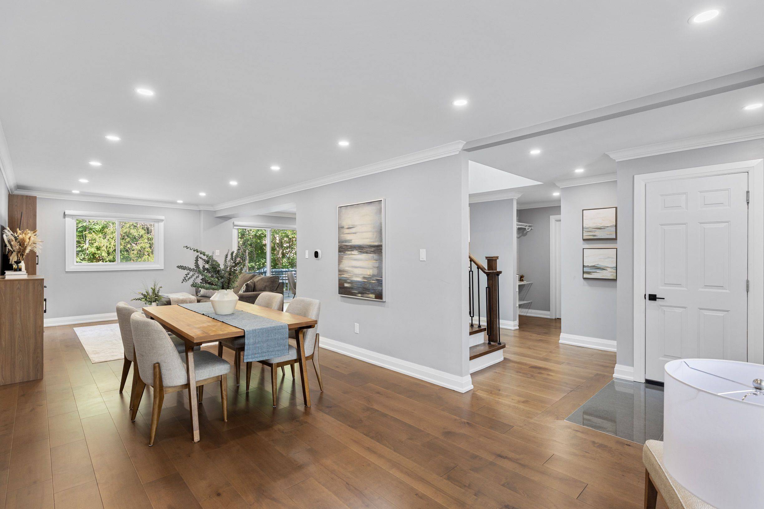 311 Youngstown AVE, Mississauga, ON L4Z 2T6