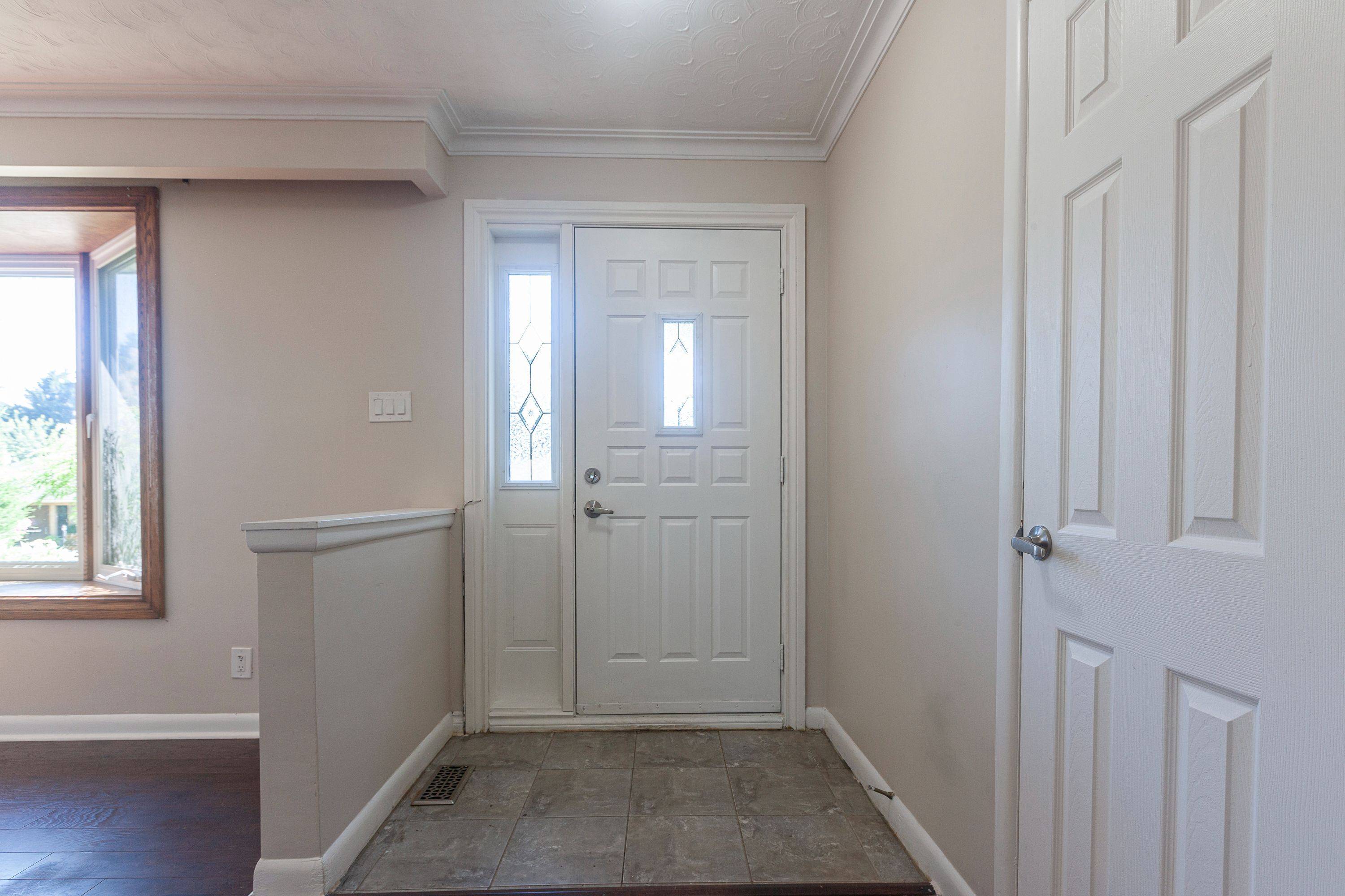 1461 Moss Glen RD, Burlington, ON L7P 2C2
