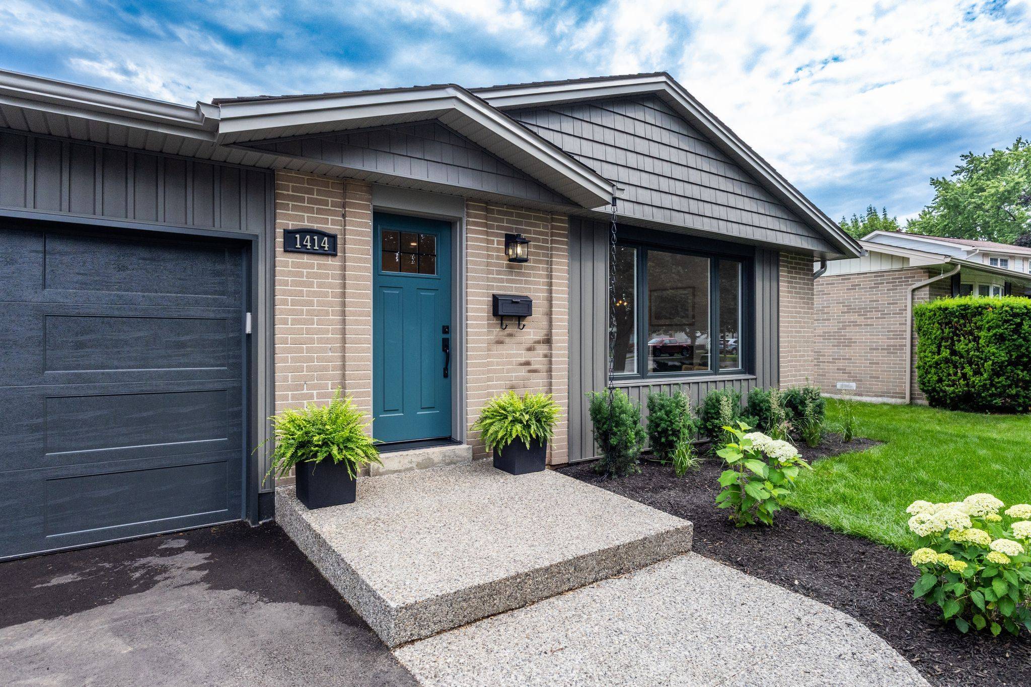 1414 Dewbourne CRES, Burlington, ON L7M 1E7