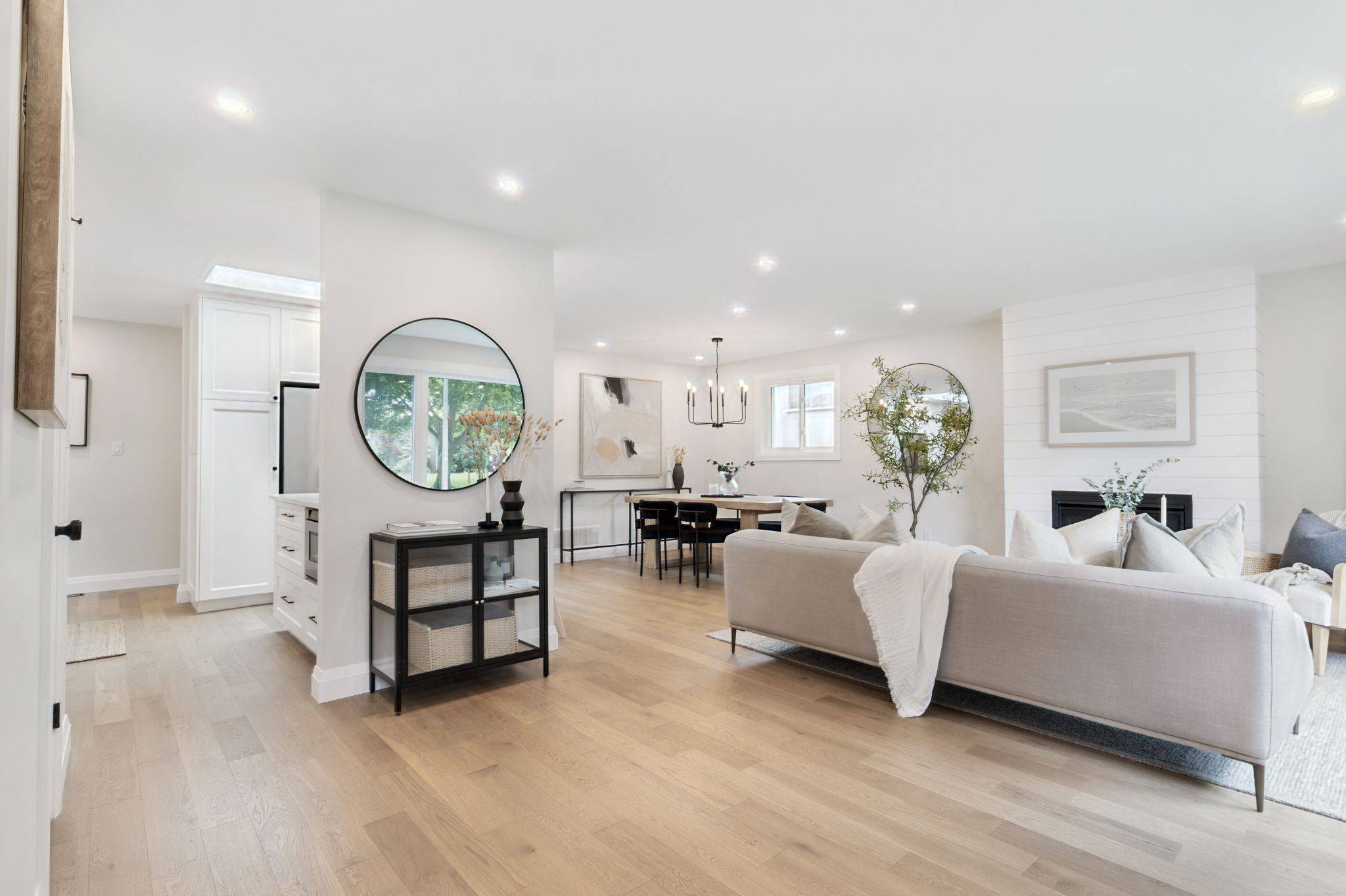 1414 Dewbourne CRES, Burlington, ON L7M 1E7