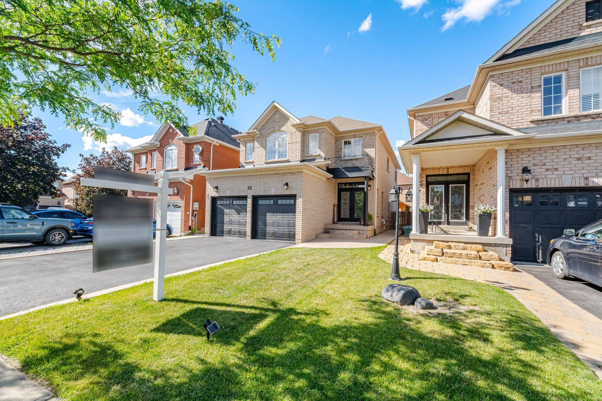 92 Headwater RD, Caledon, ON L7E 2Z3