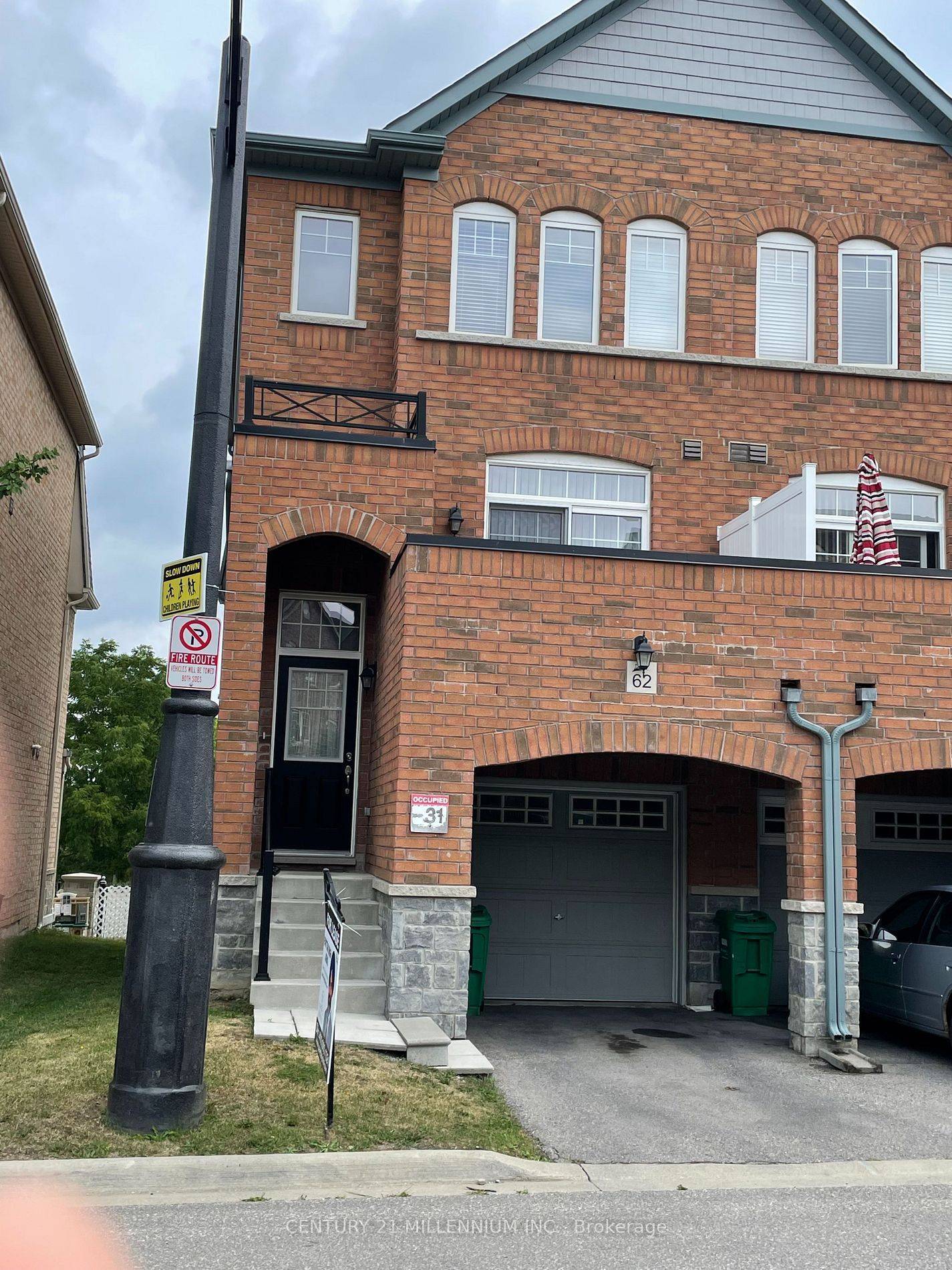 62 Magdalene CRES, Brampton, ON L6Z 0G8