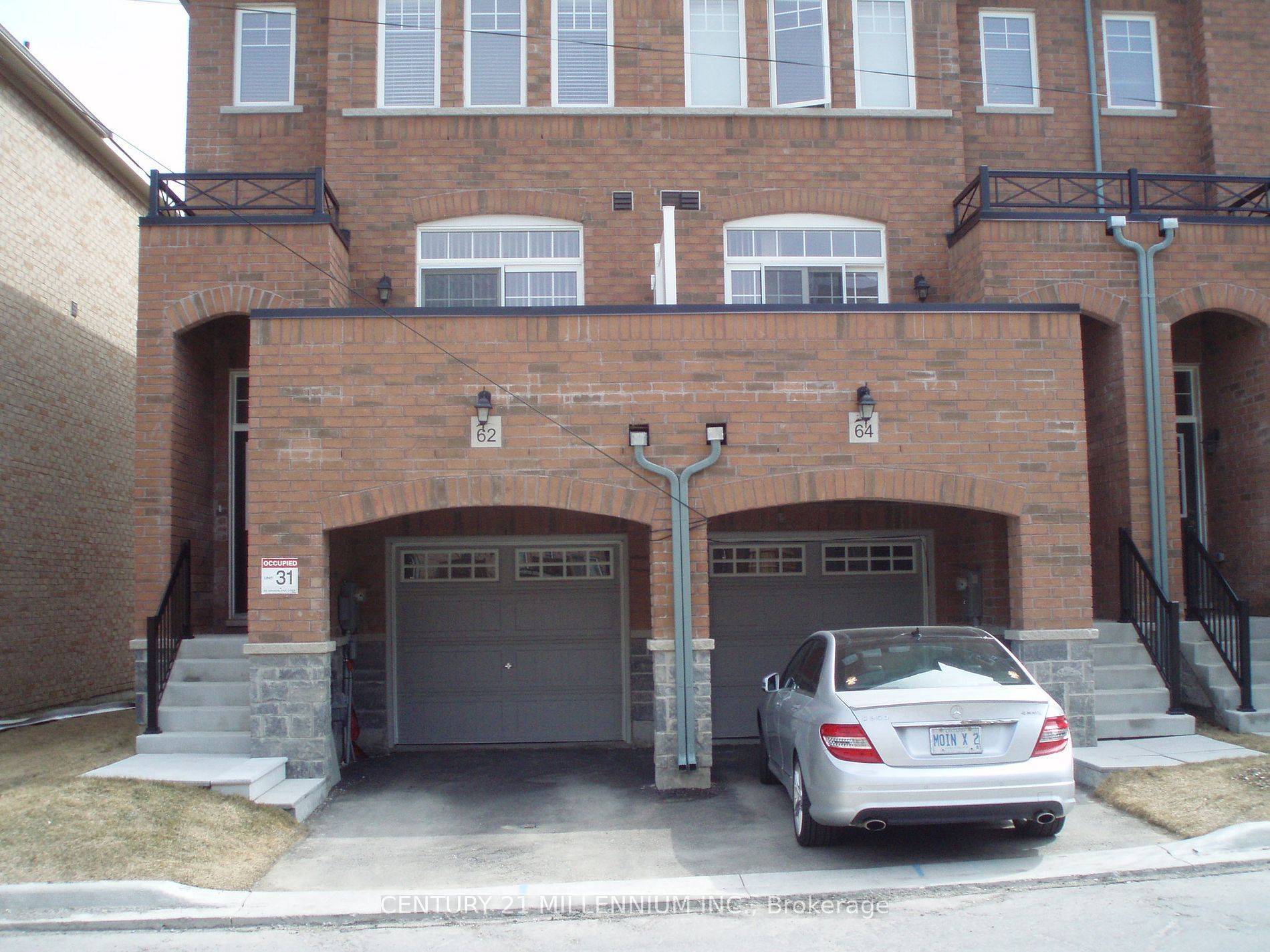 62 Magdalene CRES, Brampton, ON L6Z 0G8