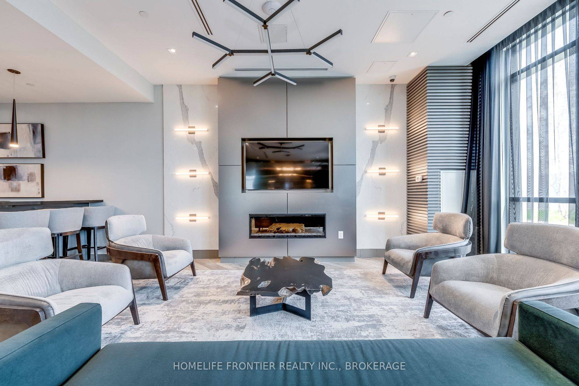 50 Thomas Riley RD NE #616, Toronto W08, ON M9N 0C5