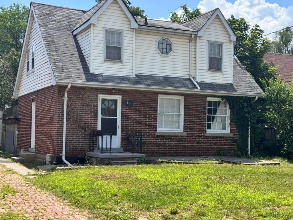 46 Plains RD E #Lower Unit, Burlington, ON L7T 2B9