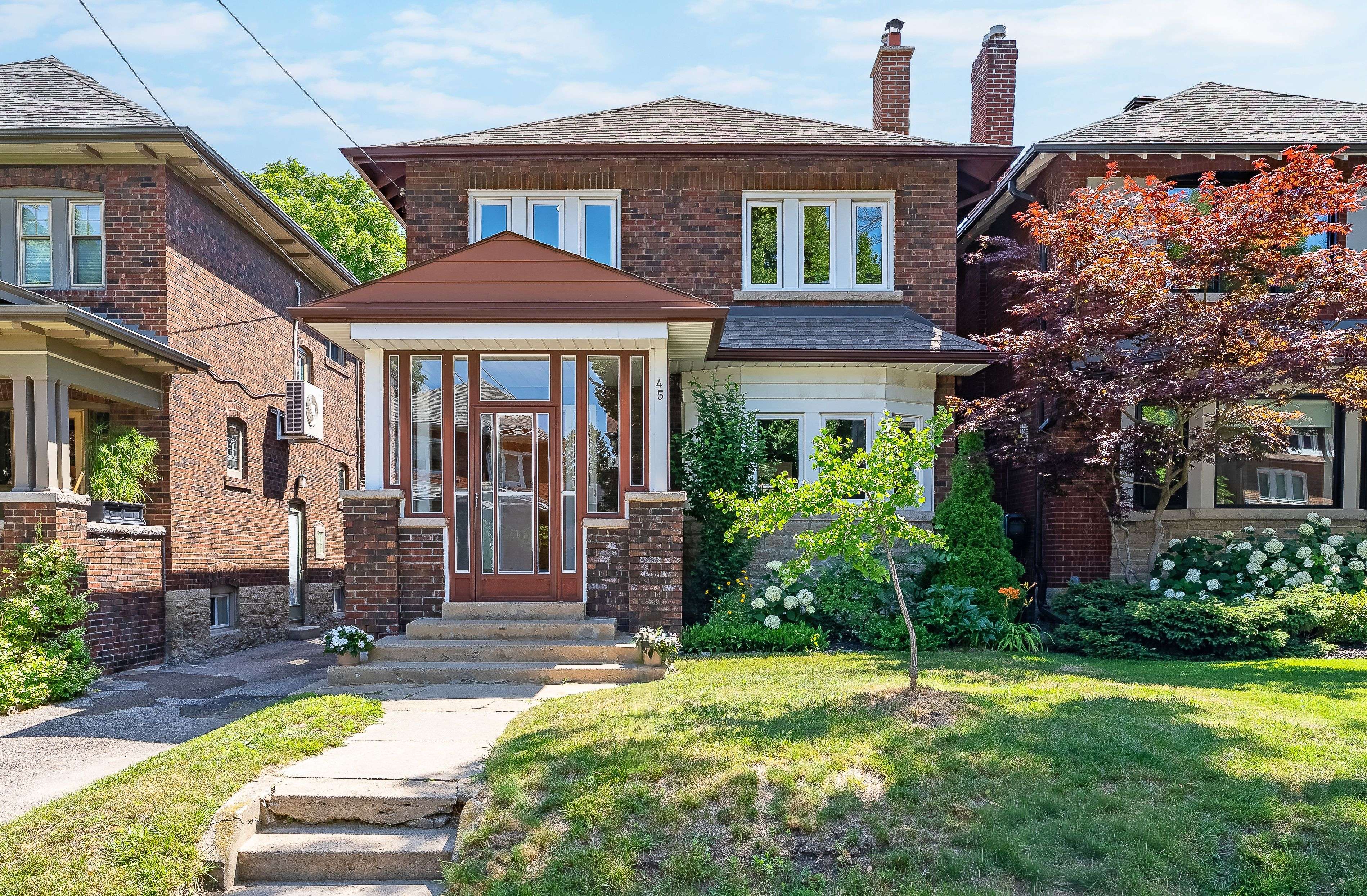 45 Glendonwynne RD, Toronto W02, ON M6P 3E5