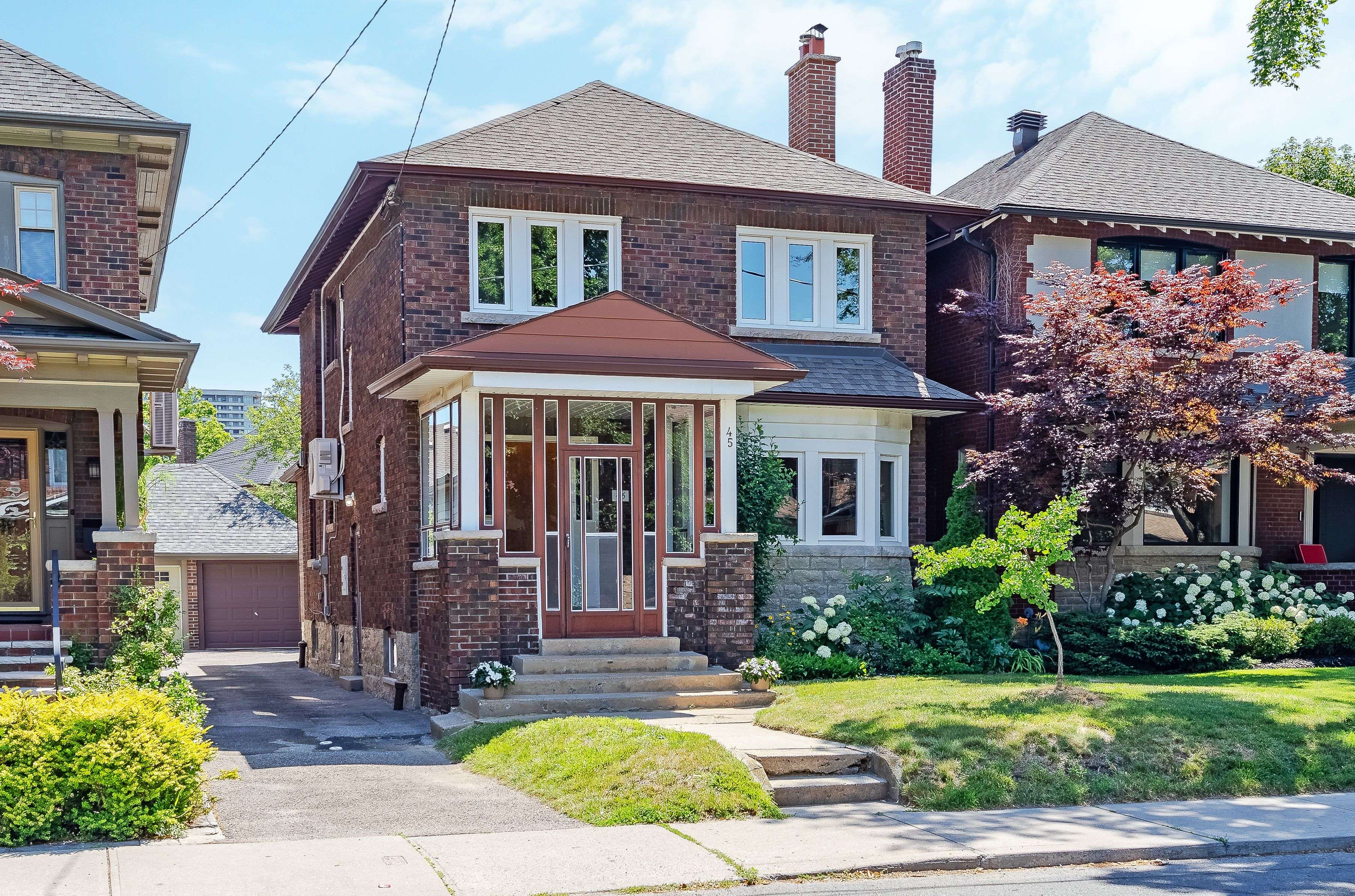 45 Glendonwynne RD, Toronto W02, ON M6P 3E5