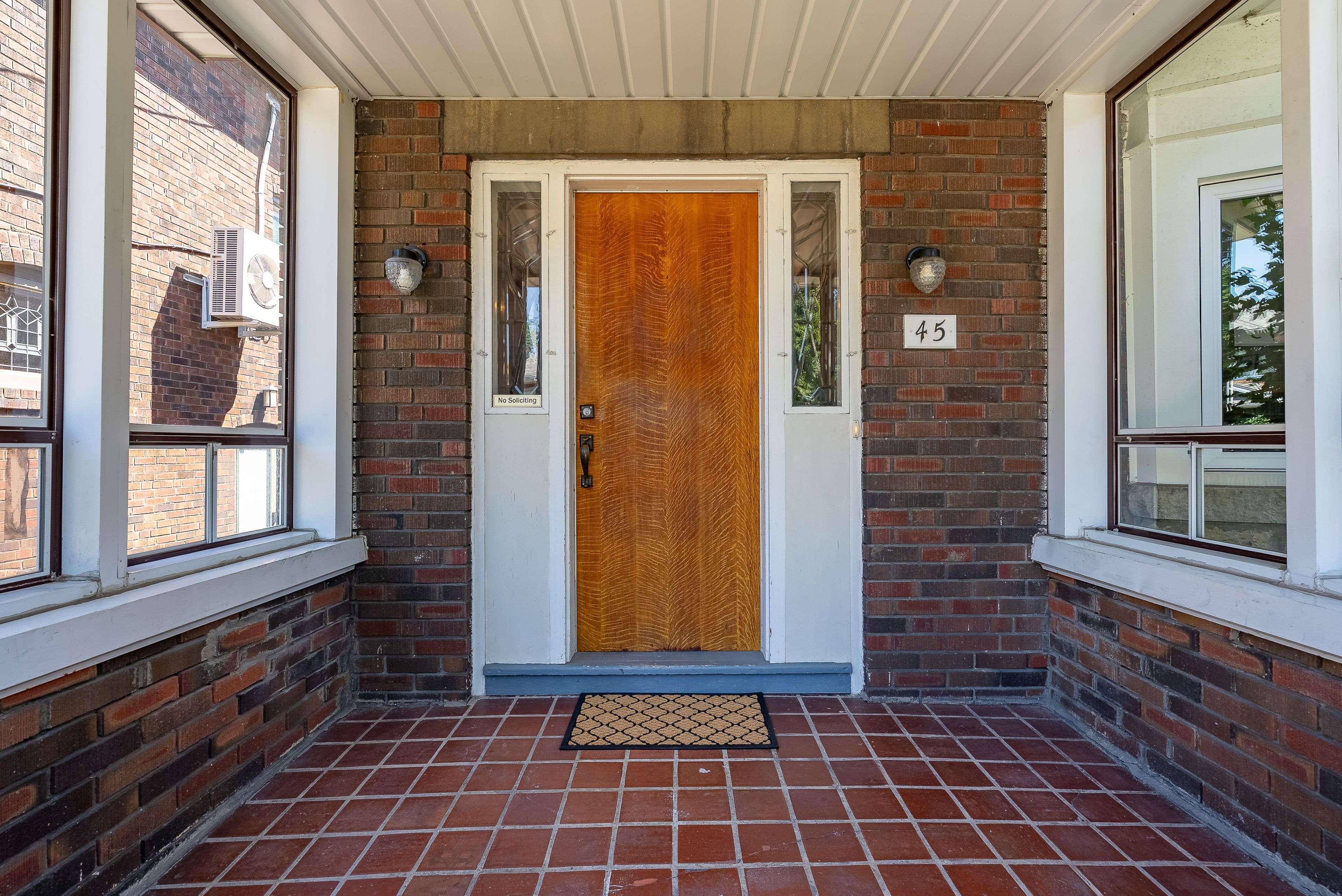 45 Glendonwynne RD, Toronto W02, ON M6P 3E5