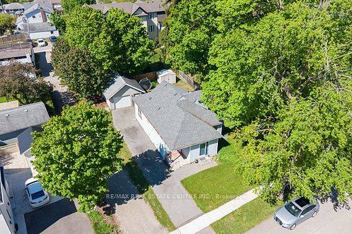 44 Willow ST S, Halton Hills, ON L7J 2A2