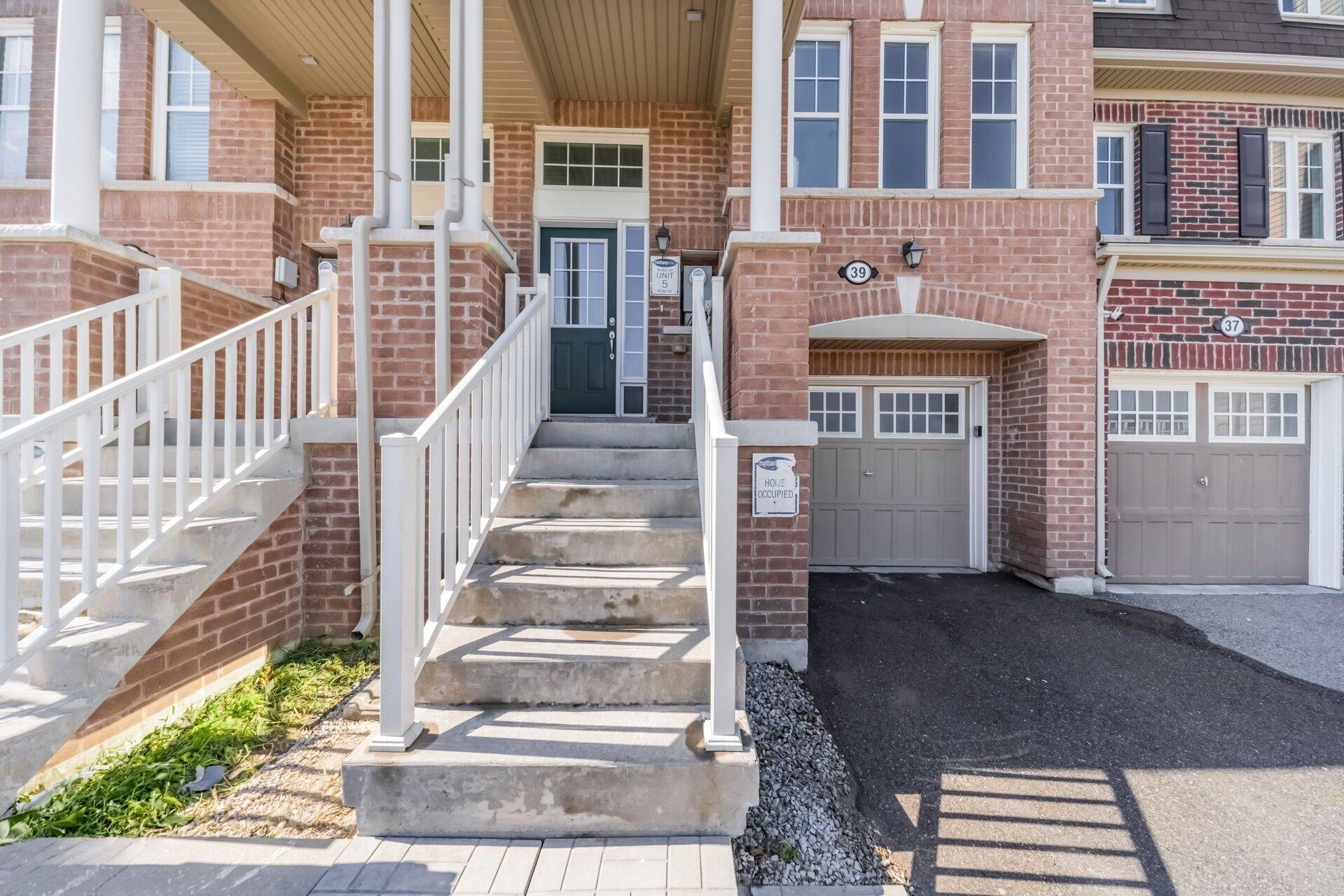 39 Baycliffe CRES, Brampton, ON L7A 0S5