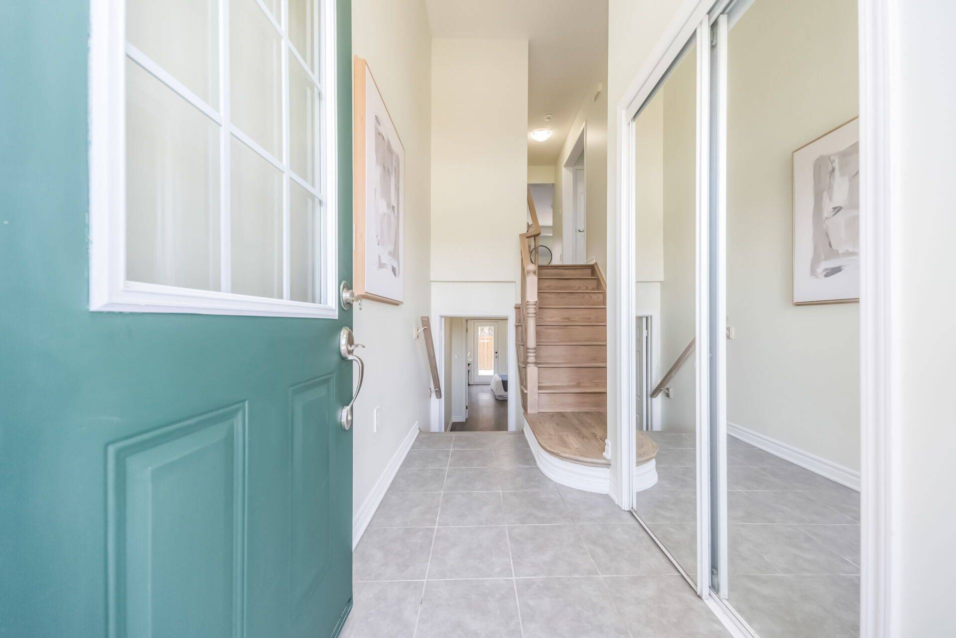 39 Baycliffe CRES, Brampton, ON L7A 0S5