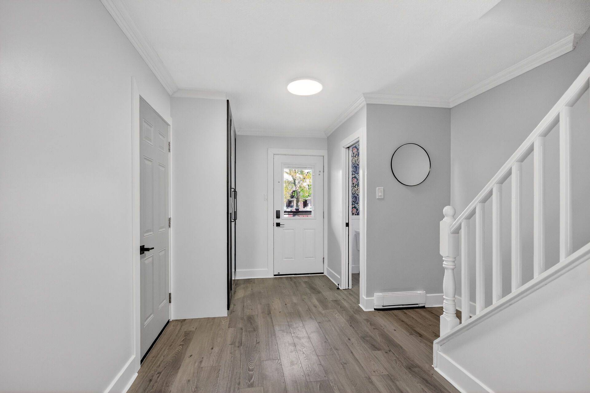 8 Arnold DR #C, Bells Corners And South To Fallowfield, ON K2H 6V9