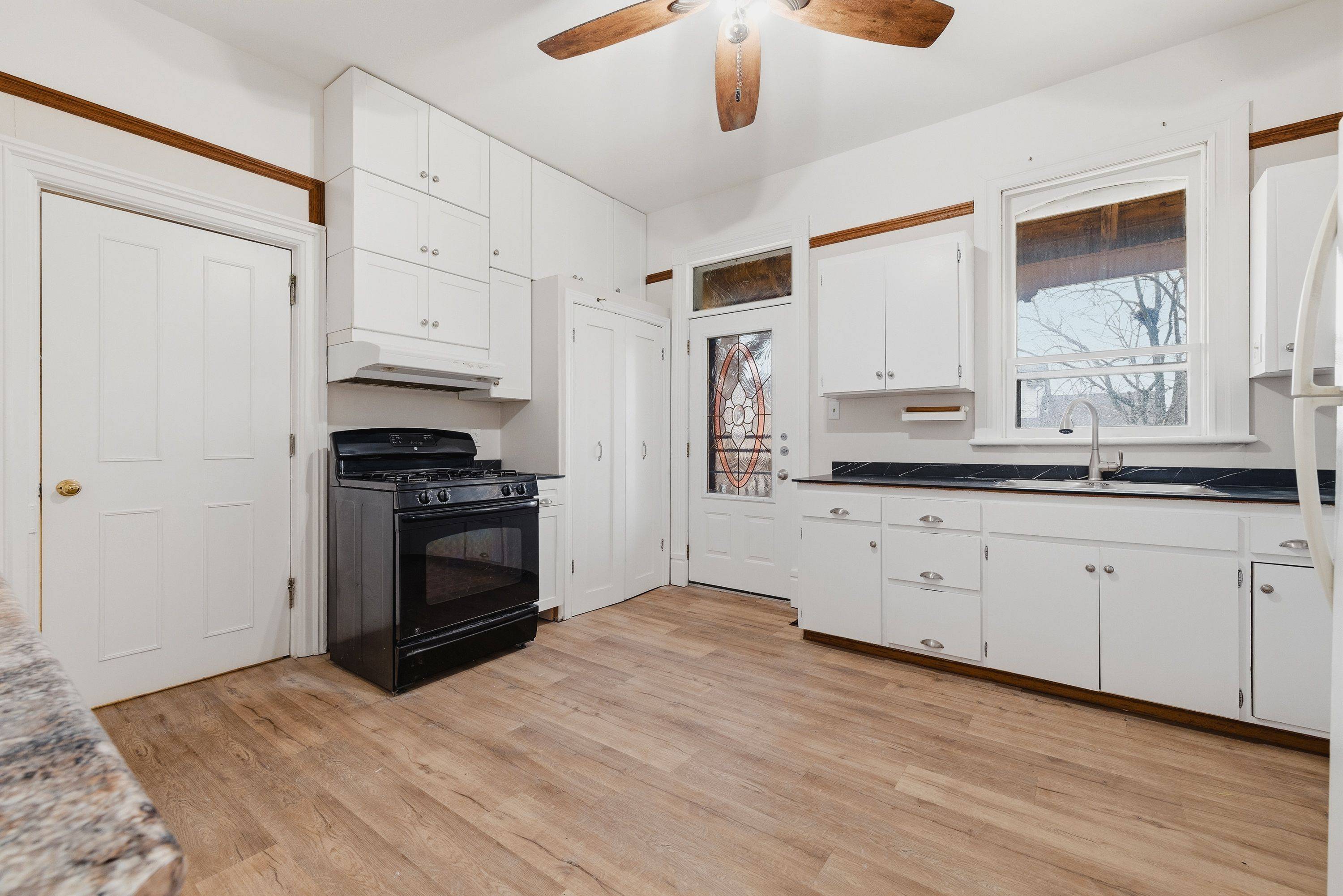 19 Adam ST, Huron East, ON N0K 1W0