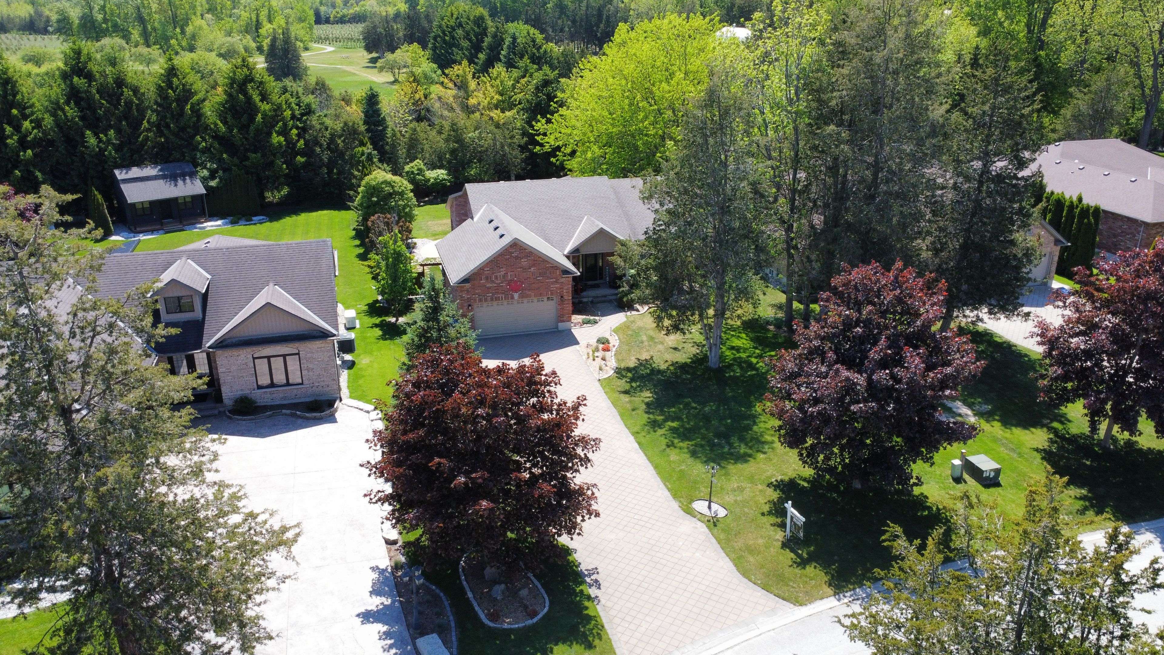 10159 Meadowlily CRES, Lambton Shores, ON N0M 1T0