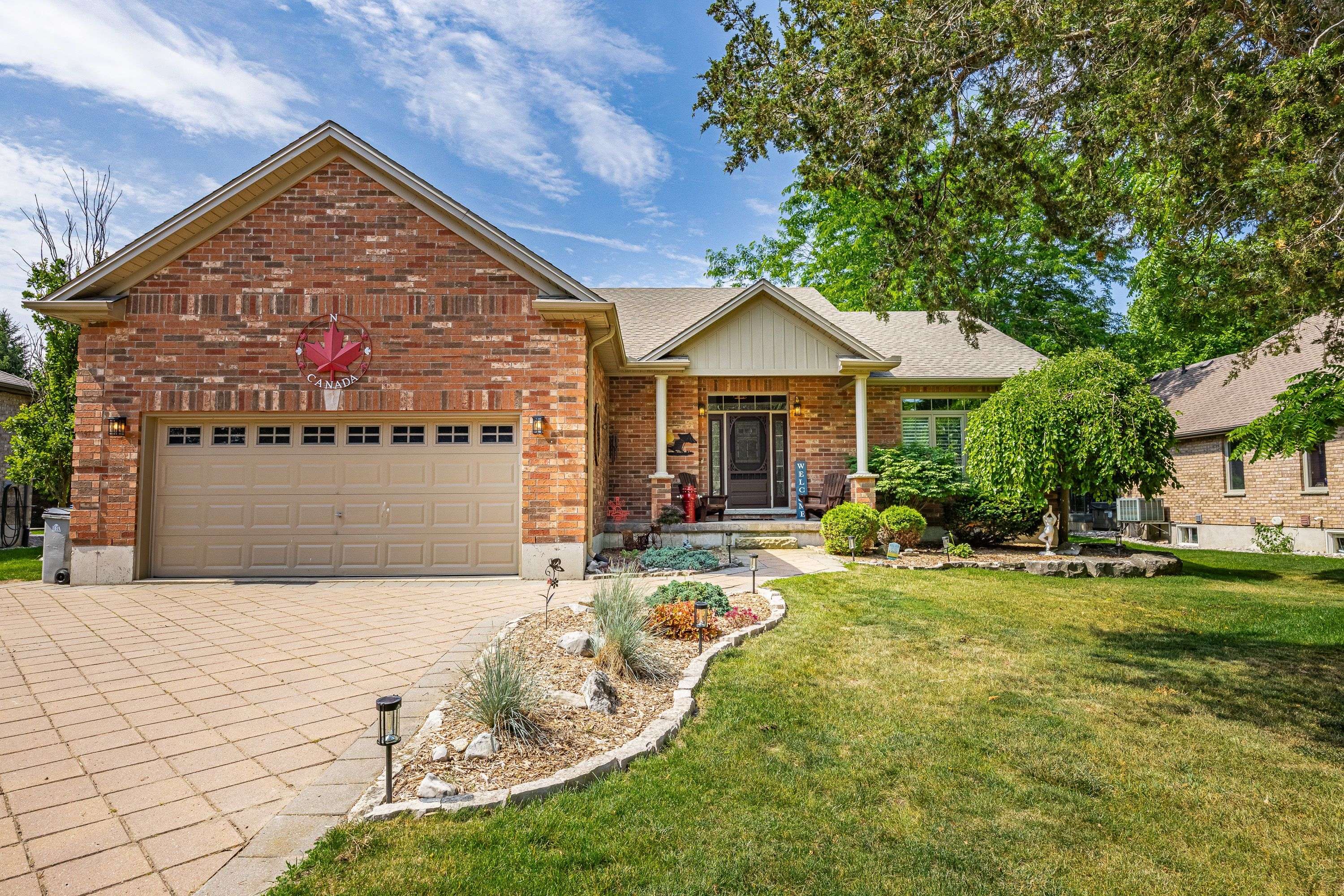 10159 Meadowlily CRES, Lambton Shores, ON N0M 1T0