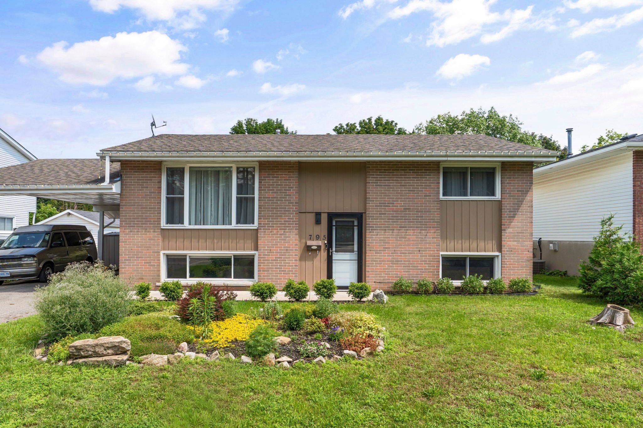 795 Laurier BLVD, Brockville, ON K6V 5Z5