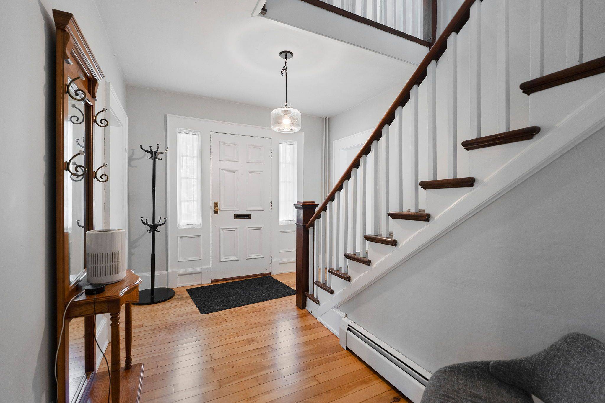 166 North ST N, Fort Erie, ON L2A 3R7