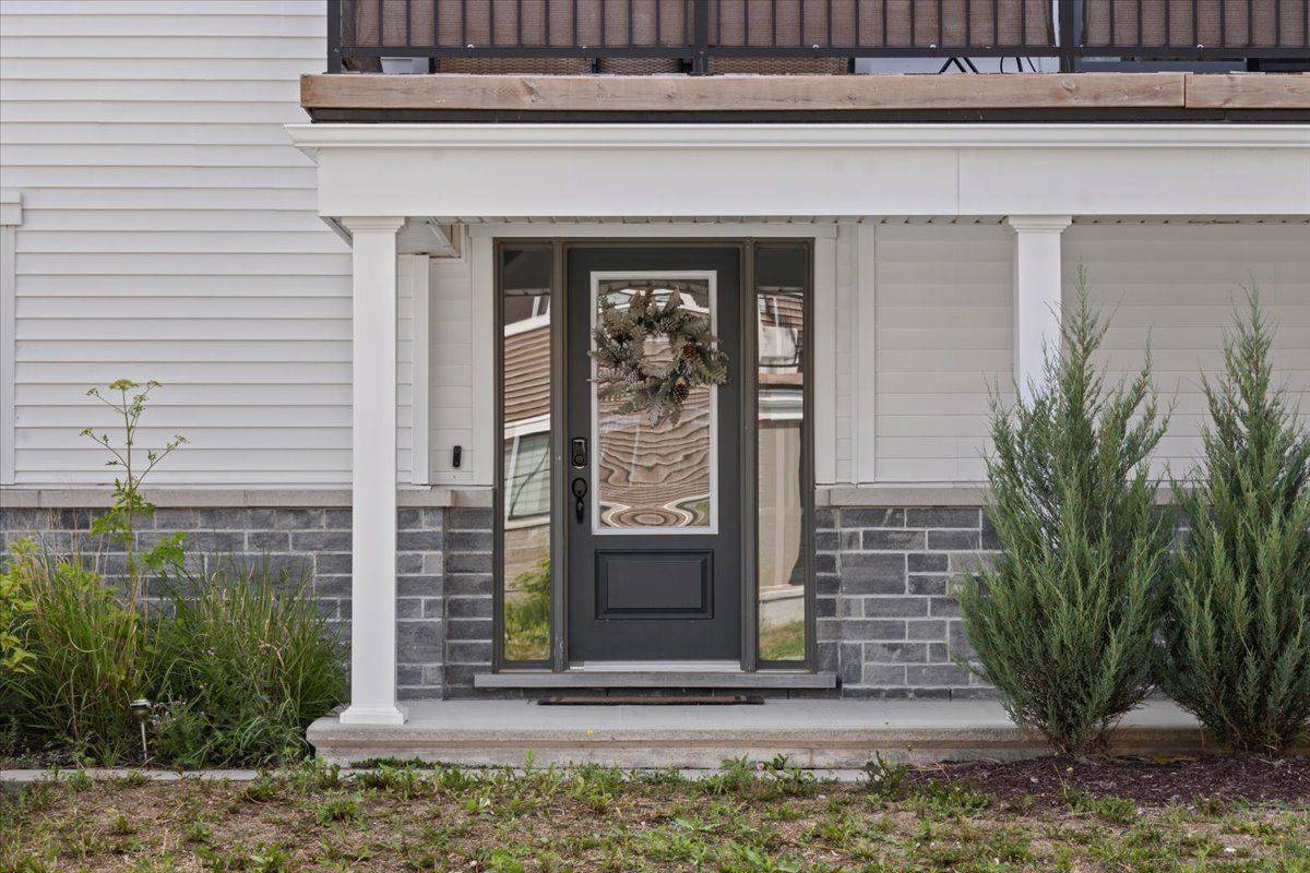 293 Anyolite Private, Barrhaven, ON K2J 7J4