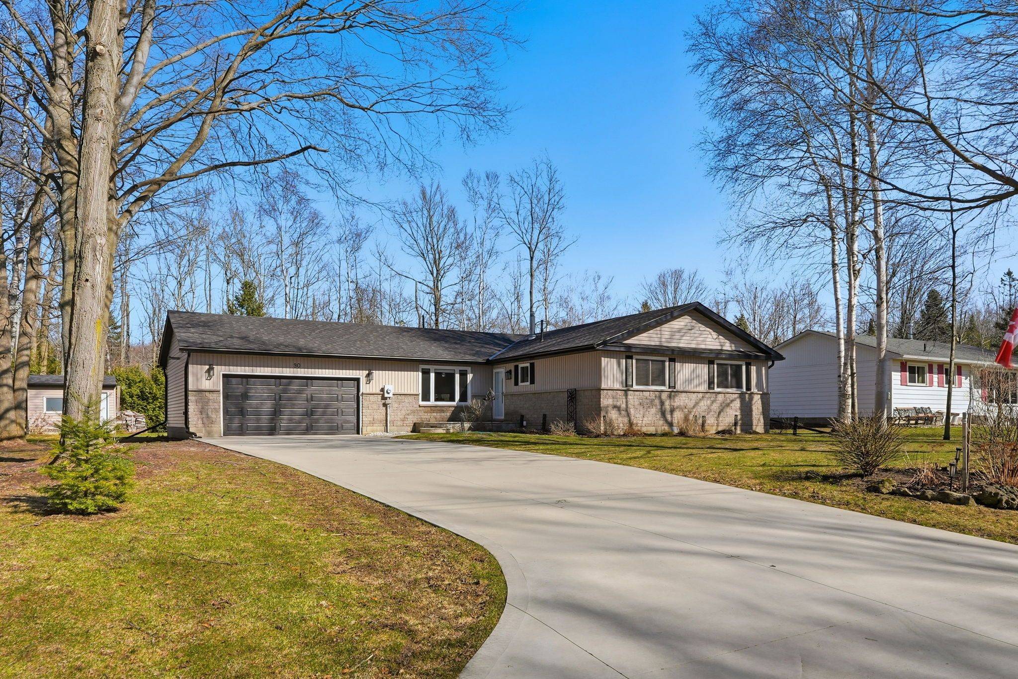 90 Mapleport CRES, South Bruce Peninsula, ON N0H 2G0