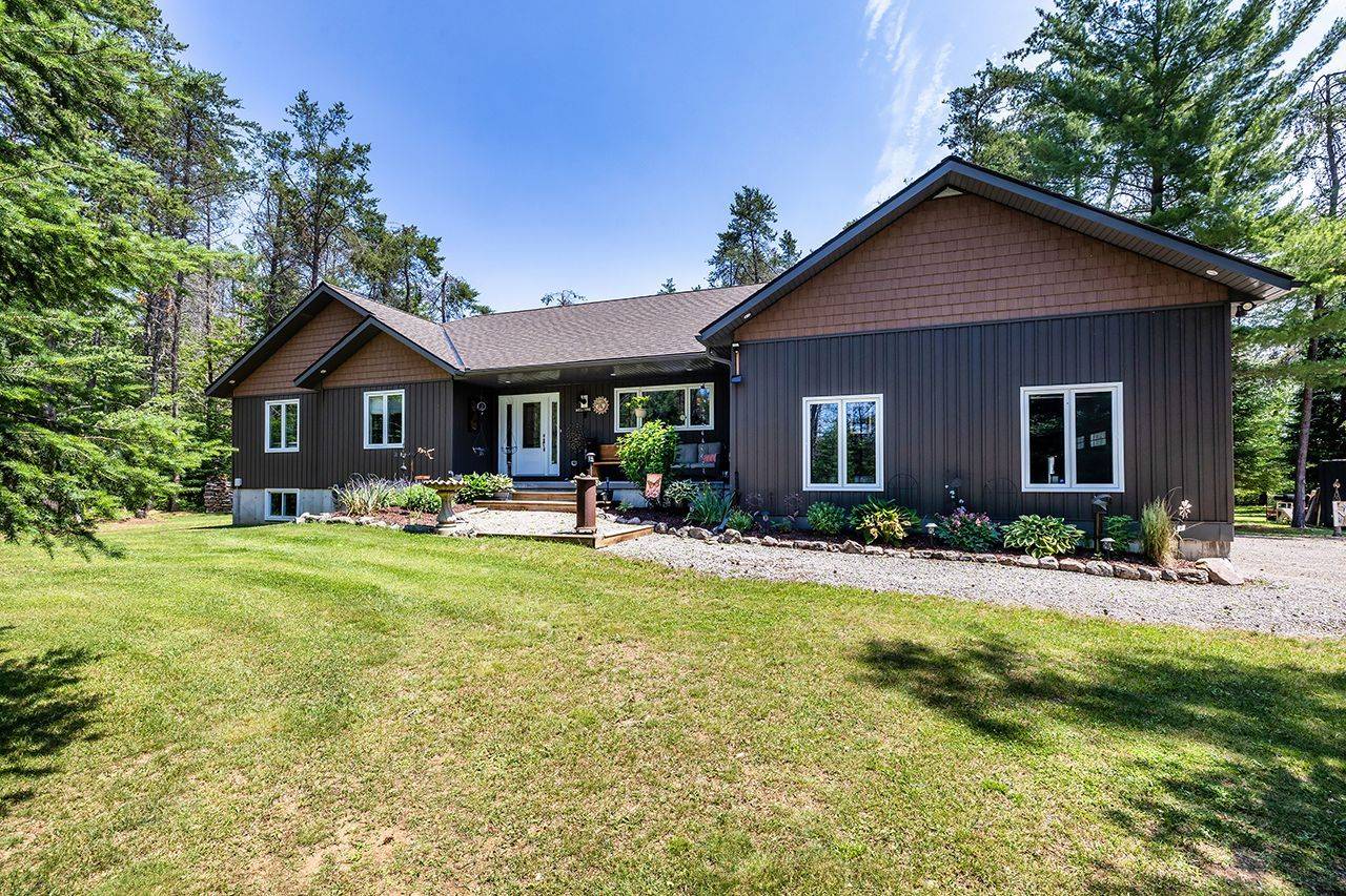 30 Hodgson DR, Kawartha Lakes, ON K0M 1C0