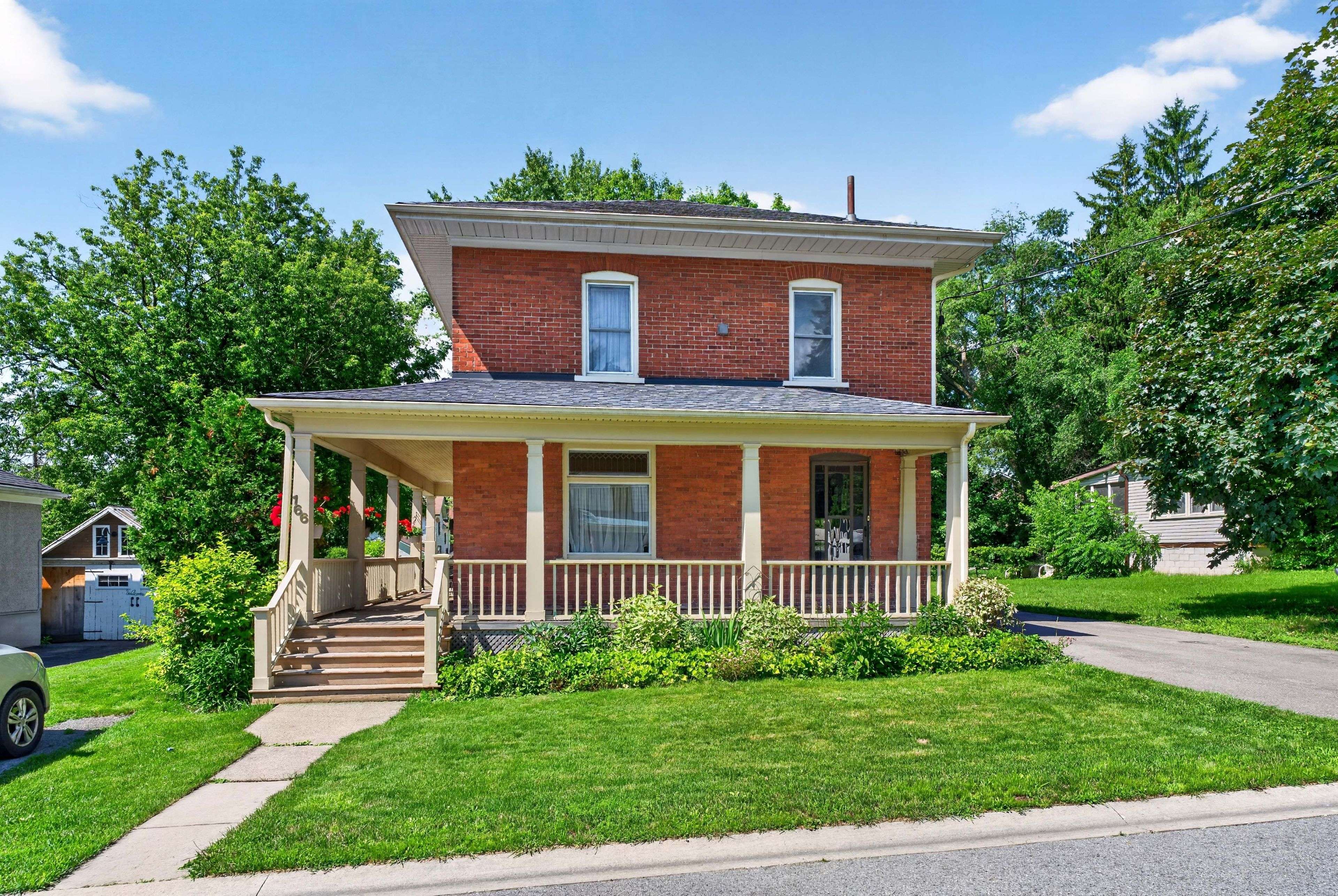166 Alma AVE, Greater Napanee, ON K7R 1T8