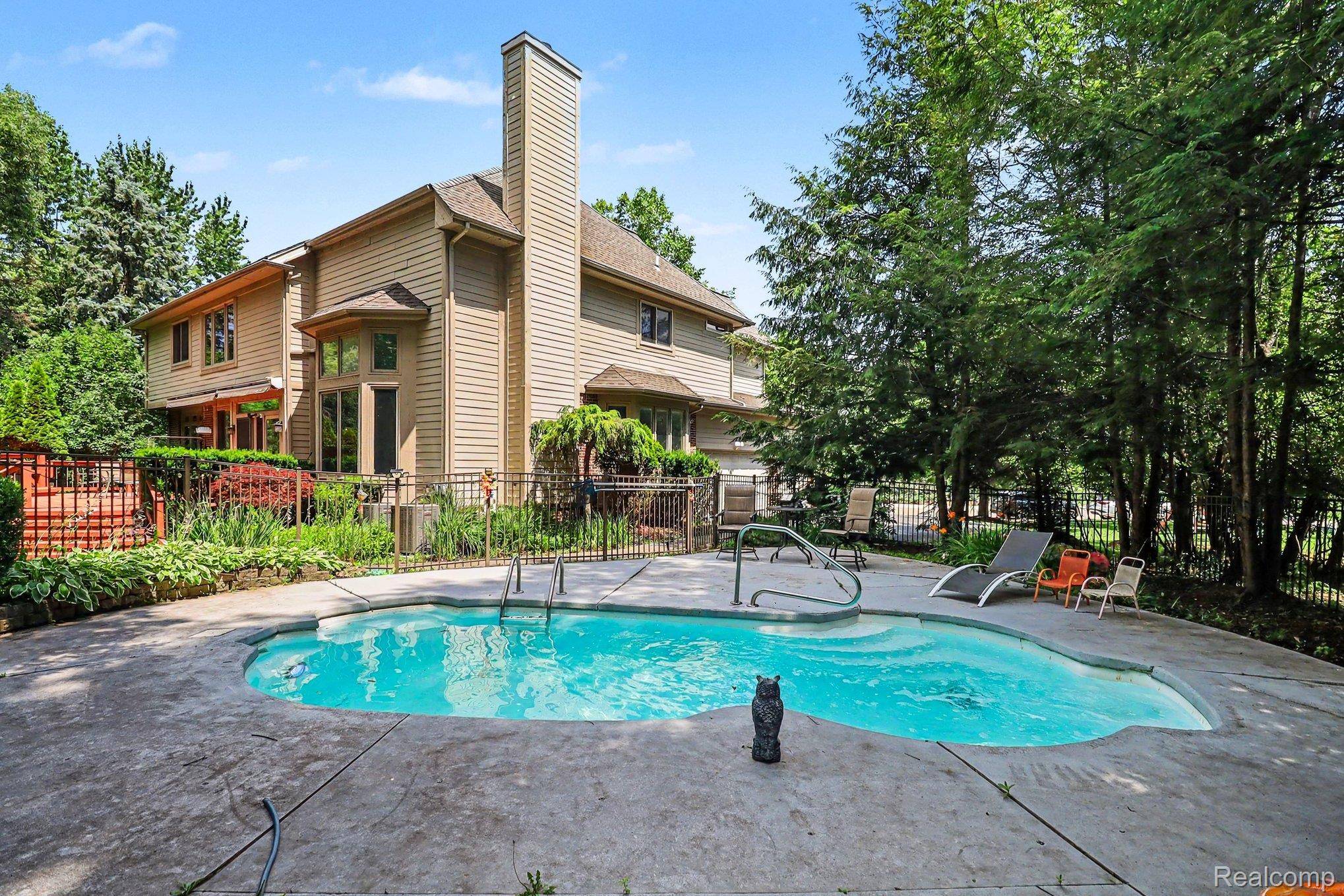 6621 Glenshaw CT, West Bloomfield Charter Township, MI 48322