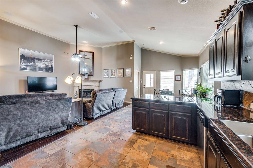 5813 Longmont Drive, Denton, TX 76208