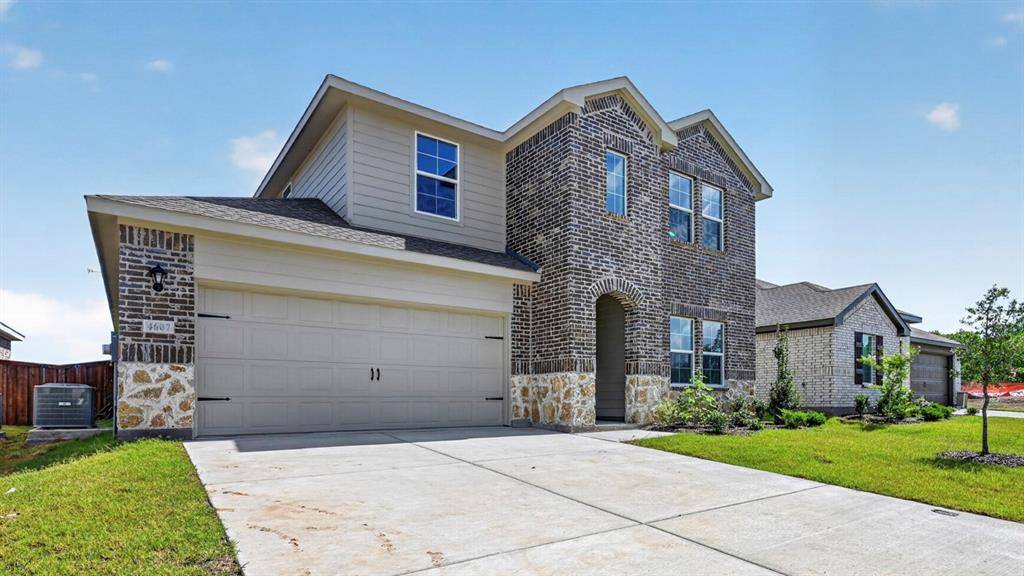 4607 Enclave Drive, Sanger, TX 76266
