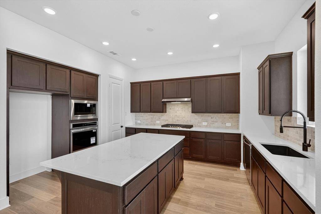 2716 Railway Street, Forney, TX 75126
