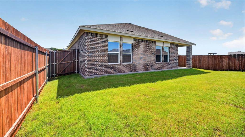 4110 Olivia Lane, Sanger, TX 76266