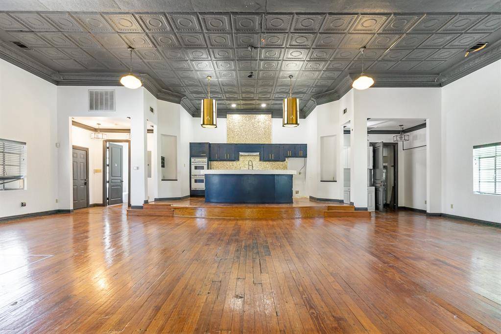 2602 Kings Road, Dallas, TX 75219