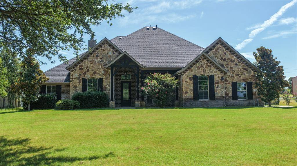 181 Fairview Court, Decatur, TX 76234