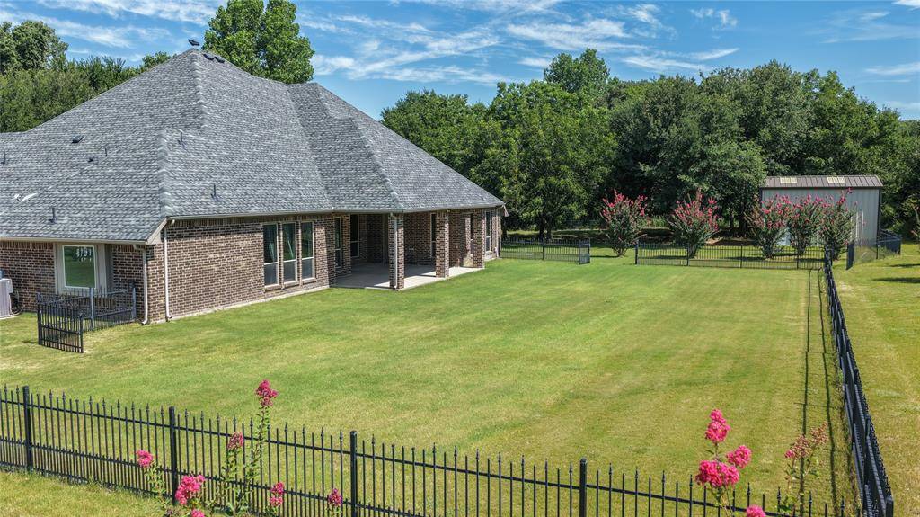 181 Fairview Court, Decatur, TX 76234
