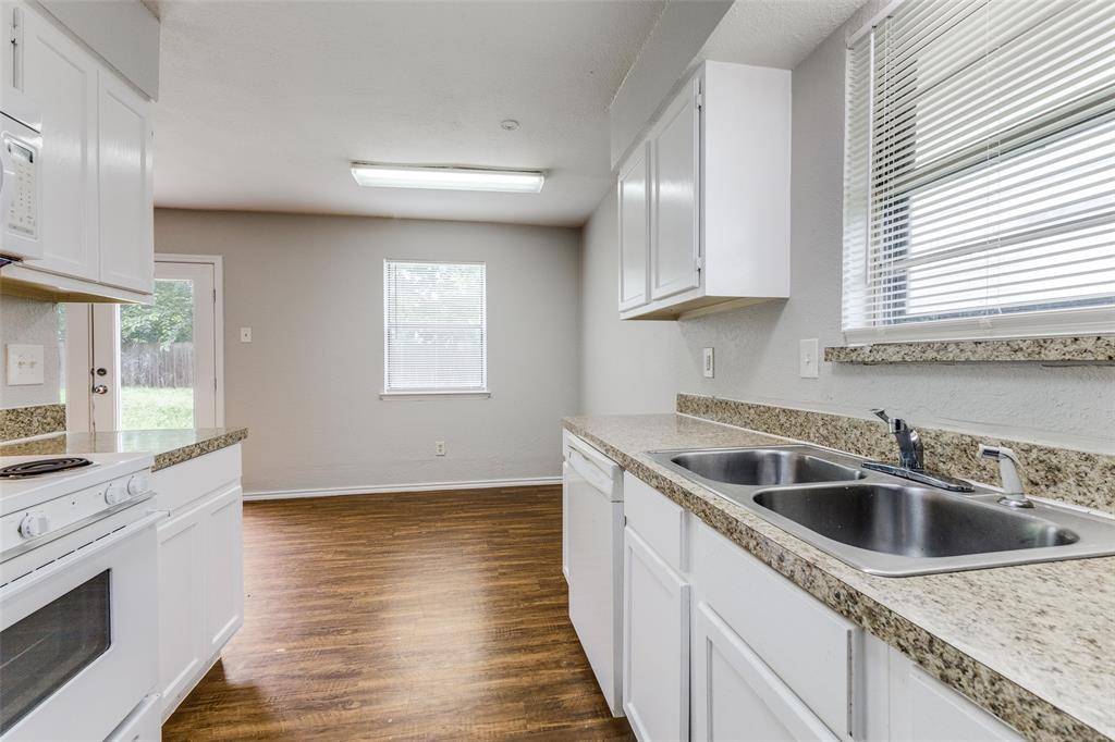 12129 Spring Branch Drive, Balch Springs, TX 75180