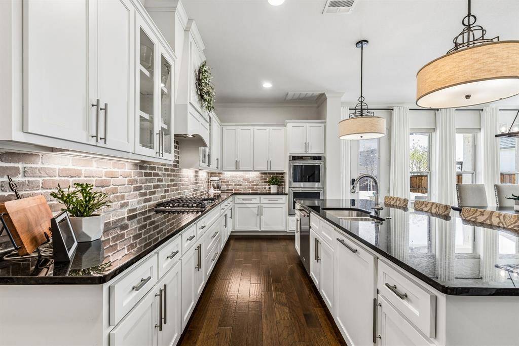 13624 Walsh Avenue, Fort Worth, TX 76008