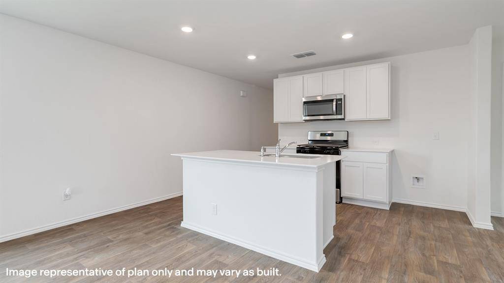 1917 Glory Drive, Bonham, TX 75418