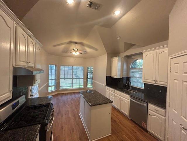 2105 Cardinal Drive, Forney, TX 75126