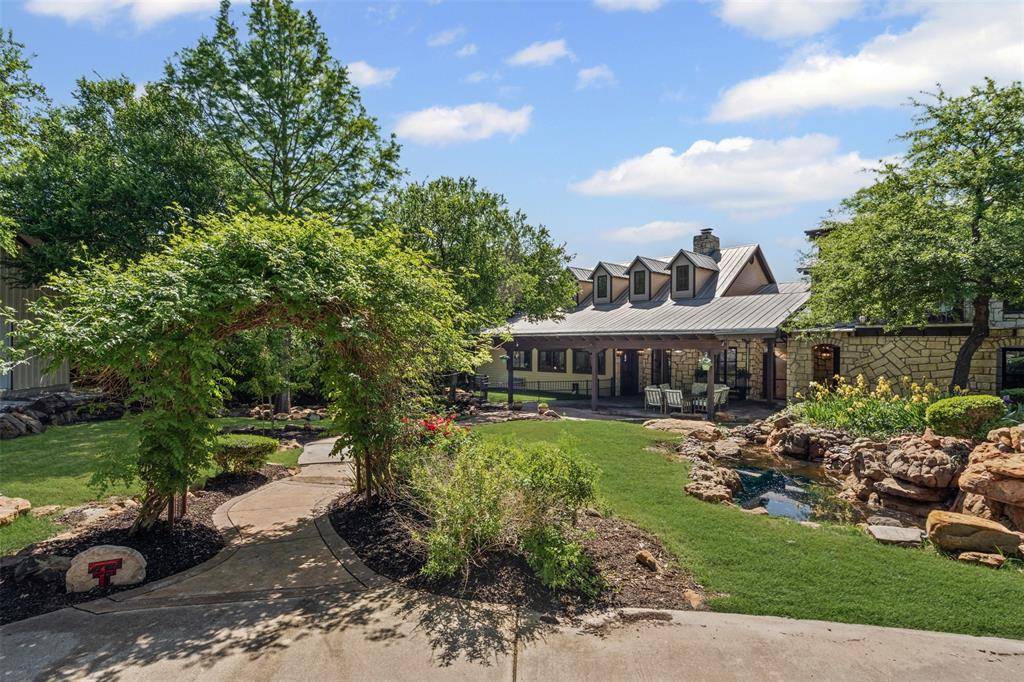 108 Dustin Circle, Hudson Oaks, TX 76087