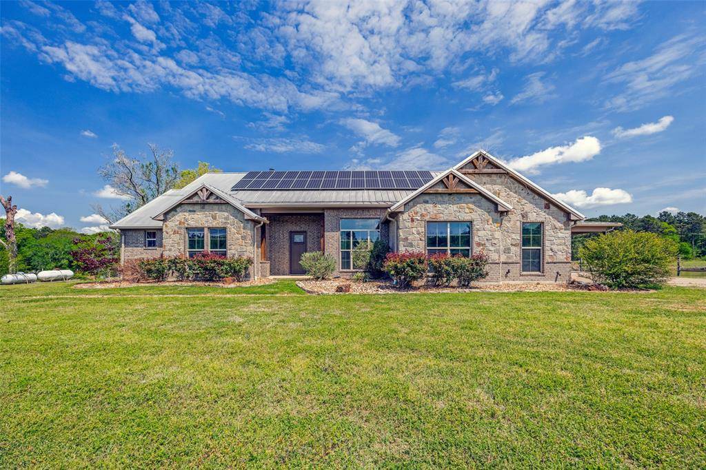 1050 County Road 2618, Marietta, TX 75566