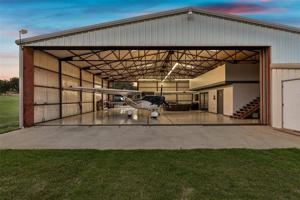 492 County Road 4387, Decatur, TX 76234