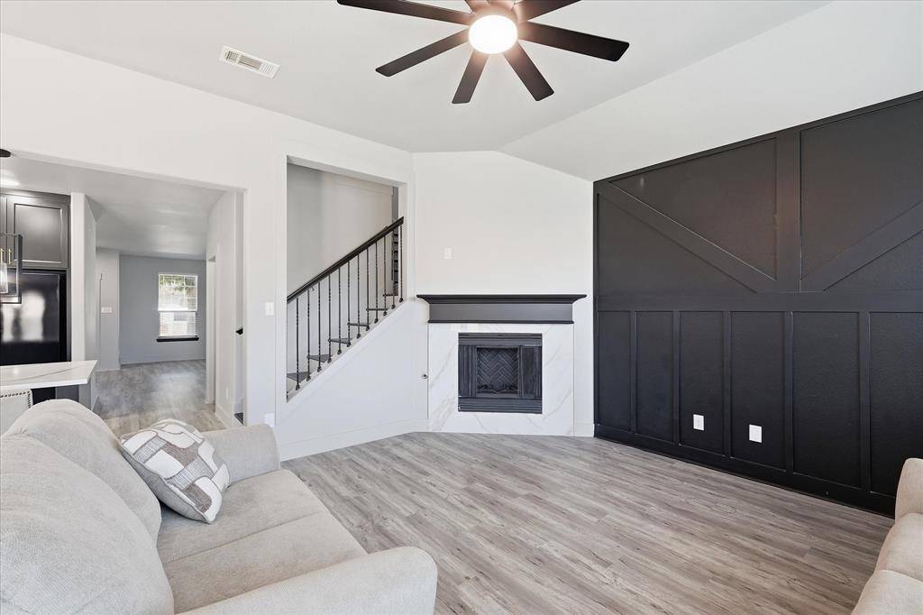 4216 Bridgestone Drive, Fort Worth, TX 76123