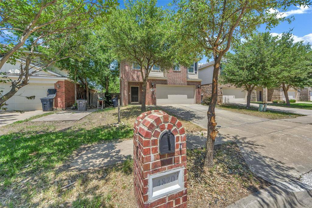 4820 Cedar Springs Drive, Fort Worth, TX 76179