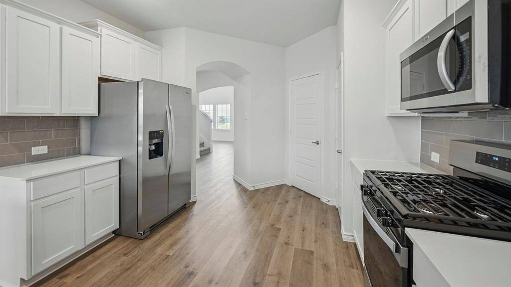 7054 Bison Creek Lane, Garland, TX 75043